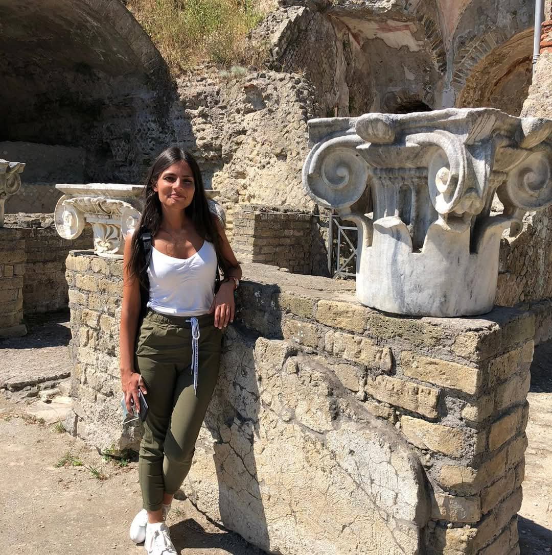 L'immagine mostra una delle persone che hanno collaborato con noi: Sabrina Grassi